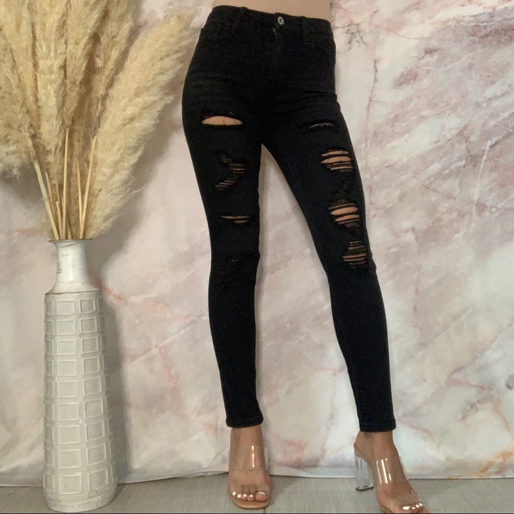 HIGH WAIST DISTRESSED SKINNY JEANS